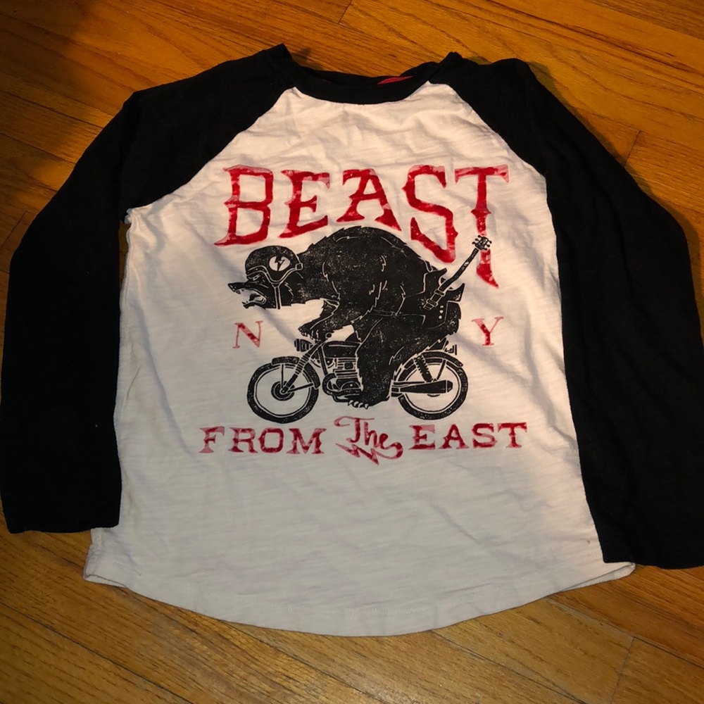 3/$18 Old Navy boys long sleeve baseball t shirt size medium